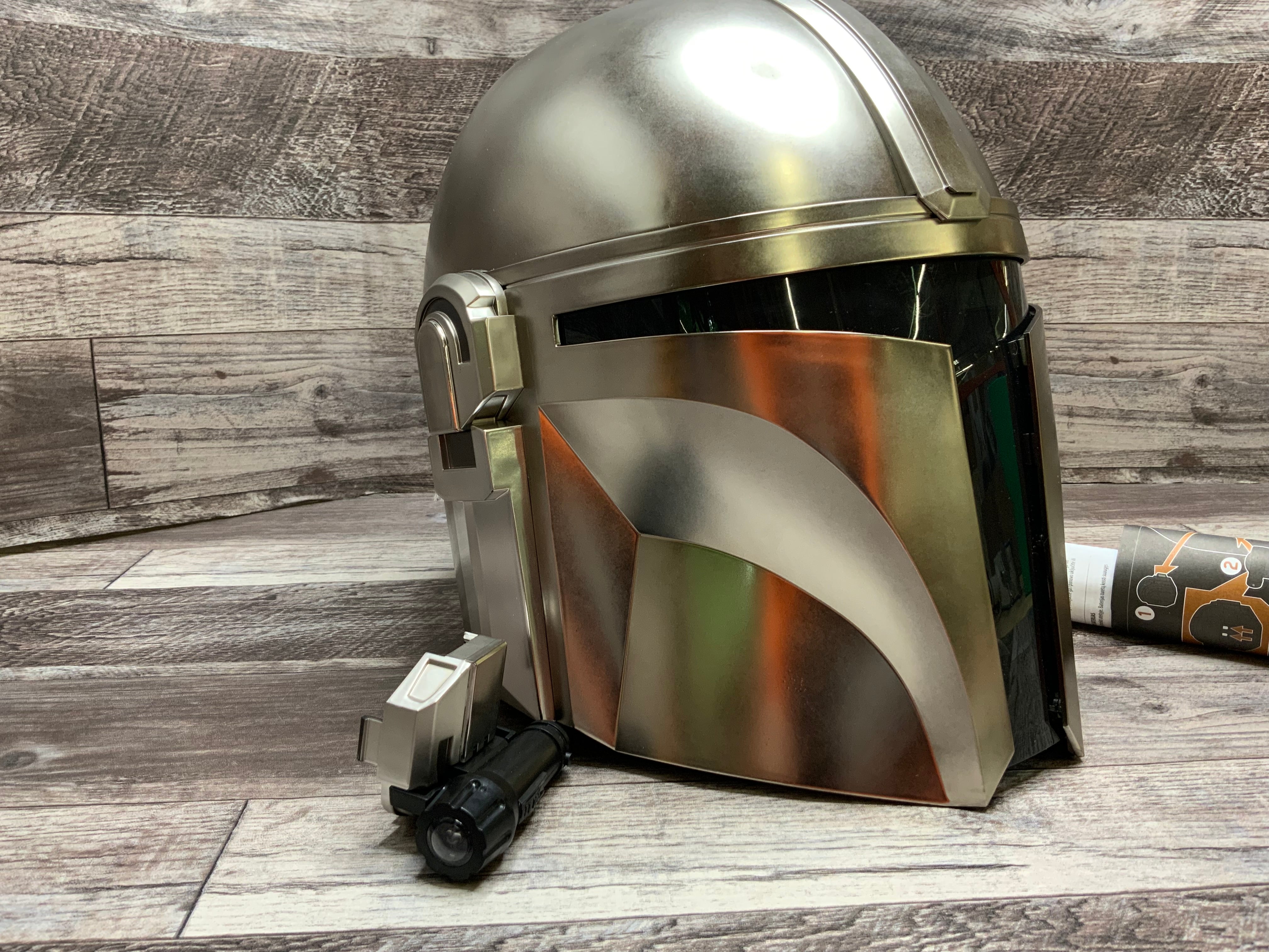 STAR WARS The Black Series The Mandalorian Premium Electronic Helmet (8079645311214)